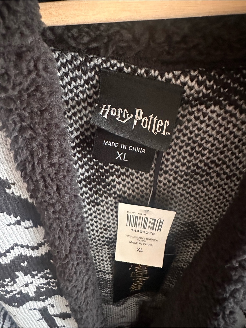 NEW Harry Potter House Symbols Fair Isle Hooded Cardigan Sweater - Picture 6 of 10